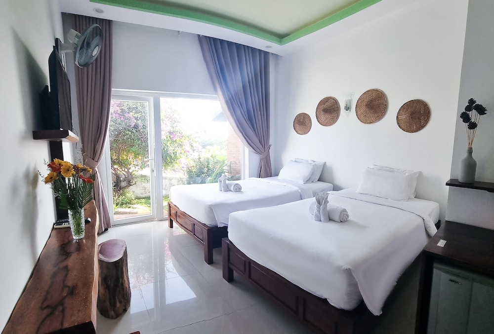 Standard Twin Room, Garden View - Photo 3
