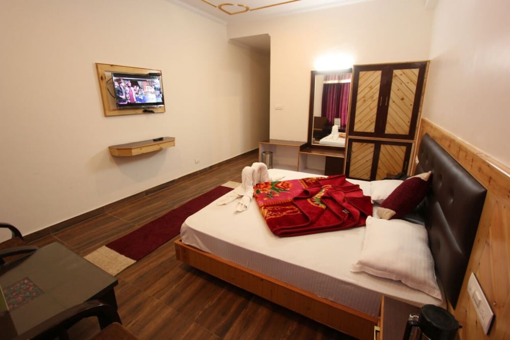 Deluxe Double Room - Photo 8