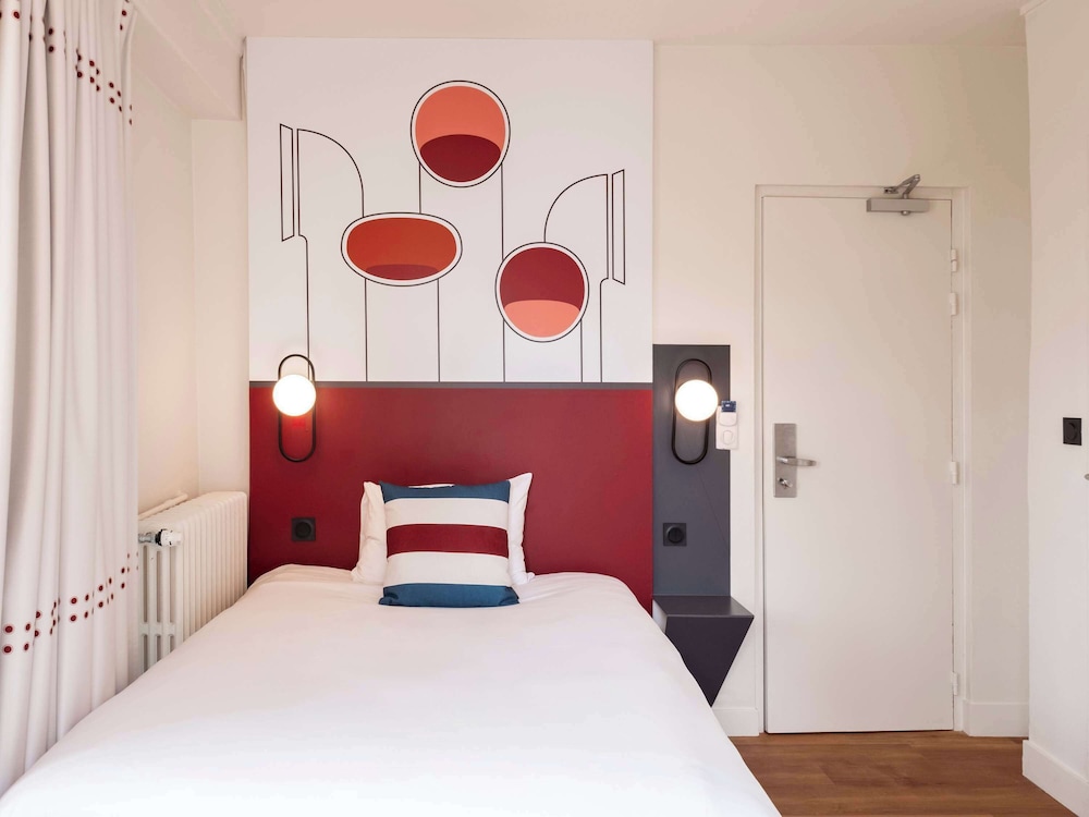 Standard Room, 1 Double Bed - Photo 6