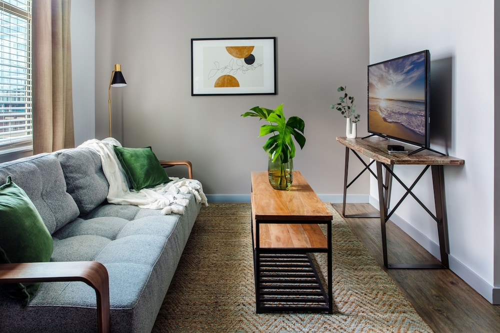 2 Bed | 2 Bath Suite with Balcony Accessible