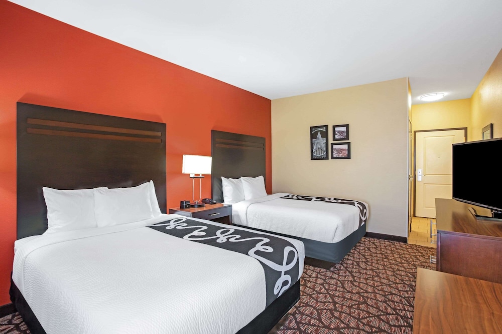 Room, 2 Queen Beds, Non Smoking photo 2