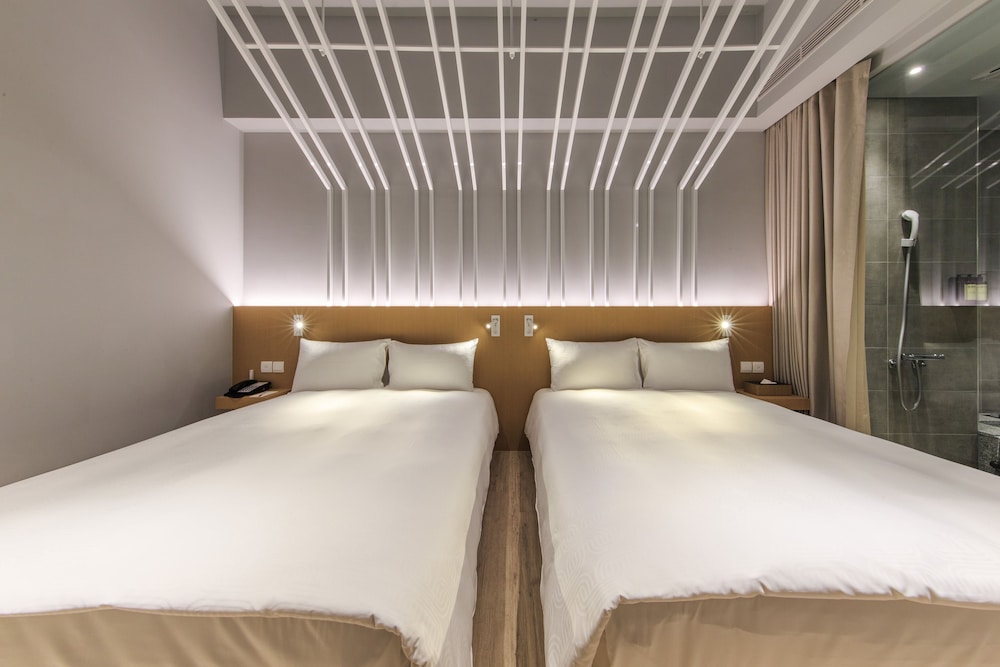 Superior Quadruple Room, 2 Double Beds (For 2 People Stay) photo 2