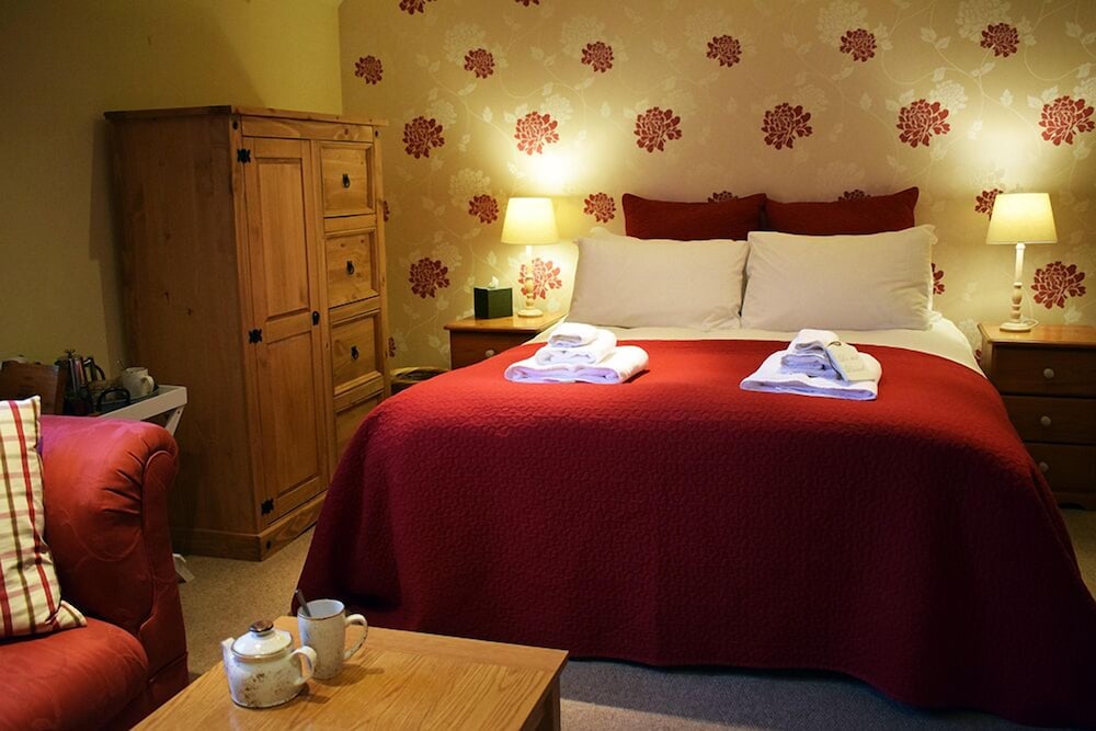 Large Double Room, Ensuite photo 3