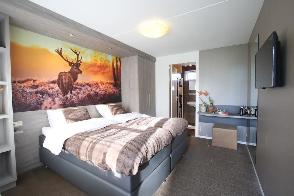 Luxury Double Room, Garden View, Courtyard Area photo 1