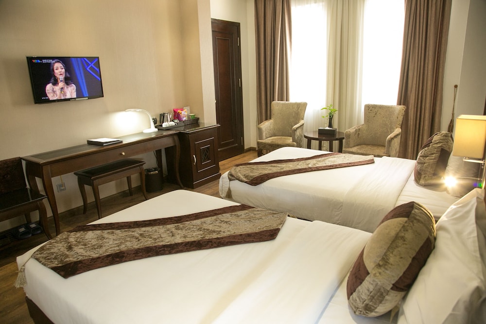 Deluxe Double or Twin Room, City View photo 2