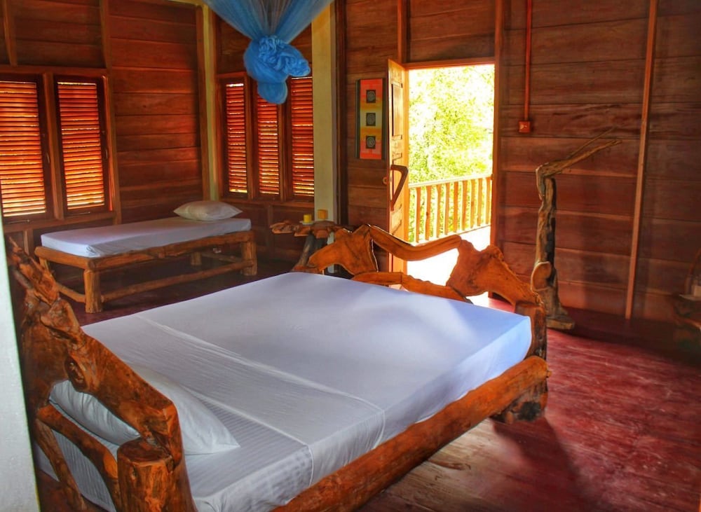 Deluxe Twin Room, 2 Bedrooms, Non Smoking photo 2