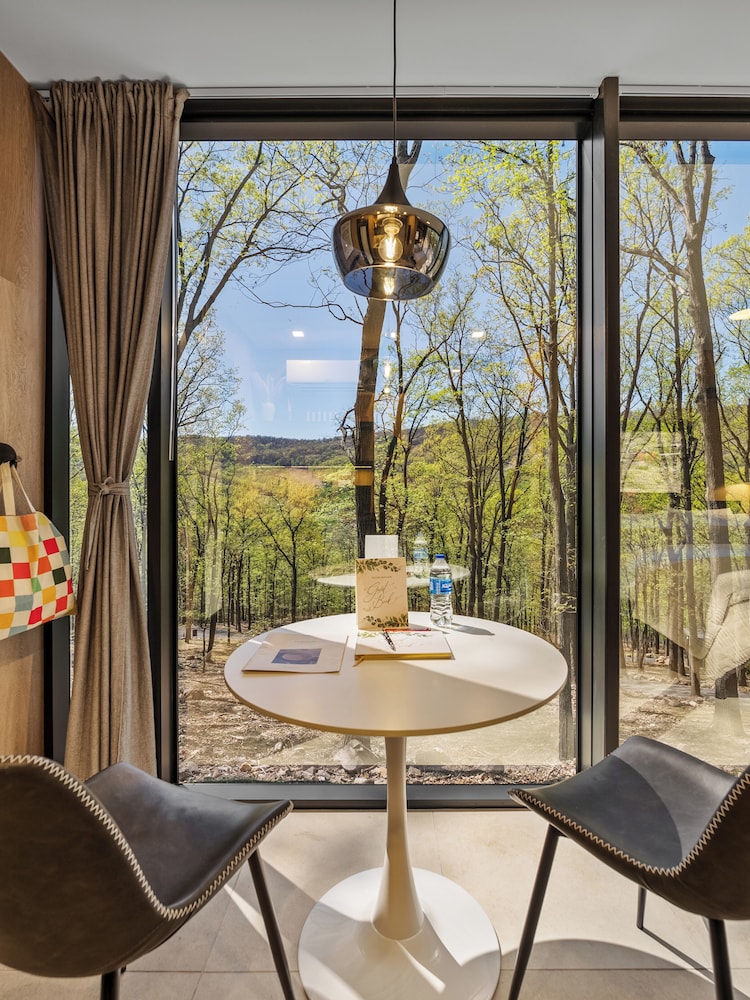 Villas Mirror - Retiro Moderno con jacuzzis privados y vista a la montaña, Foto 4
