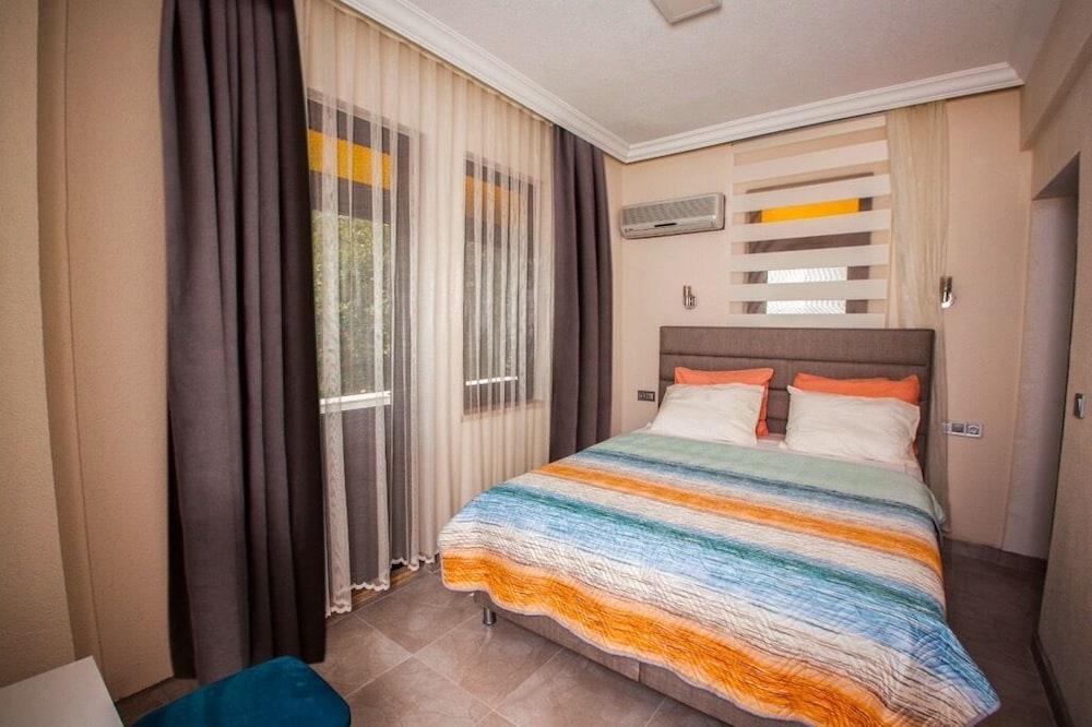 Condo photo 1