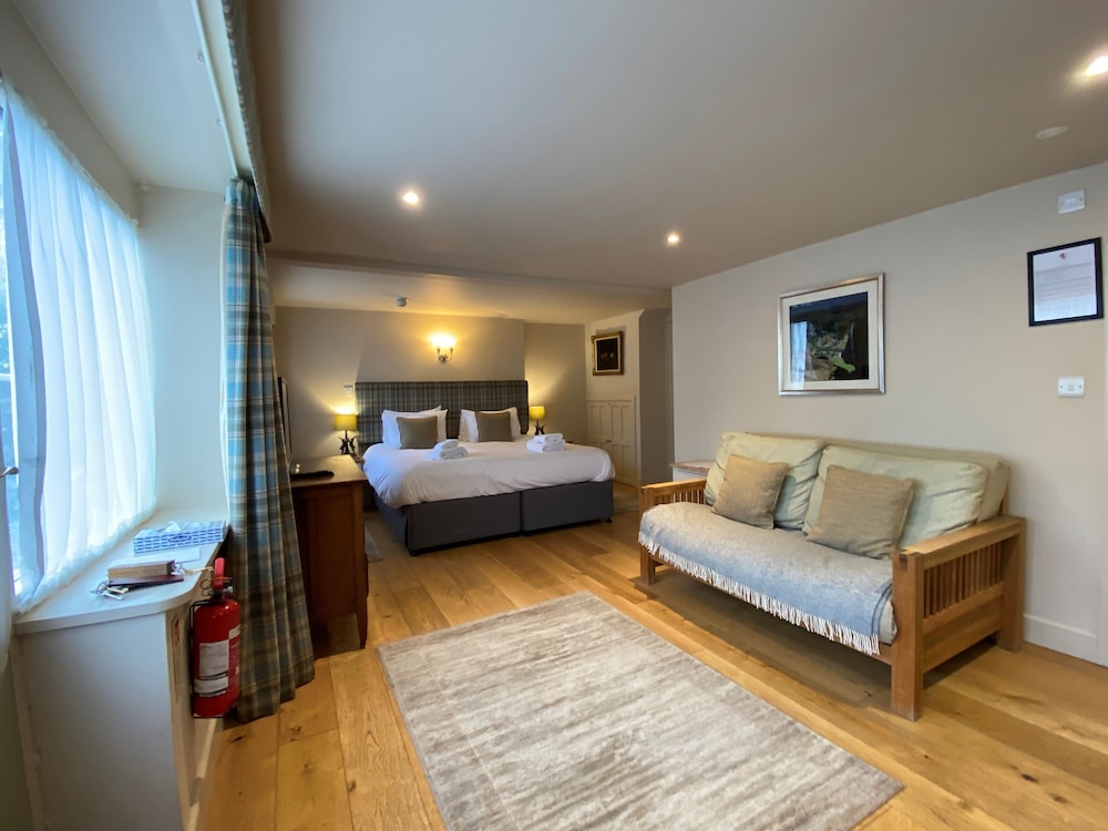 Annex Feature Double or Twin Room photo 3