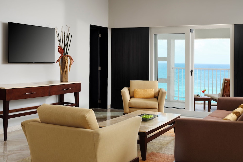 Suite, 1 Bedroom, Ocean View - Photo 1