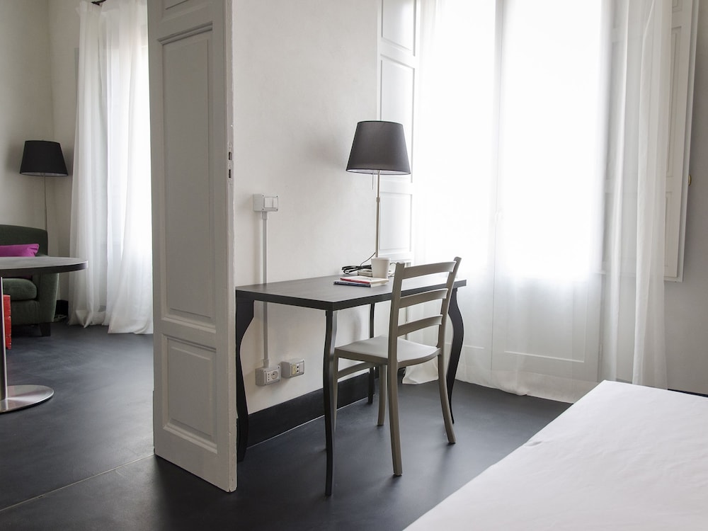 Suite, 1 Bedroom, Accessible (Second floor) photo 2