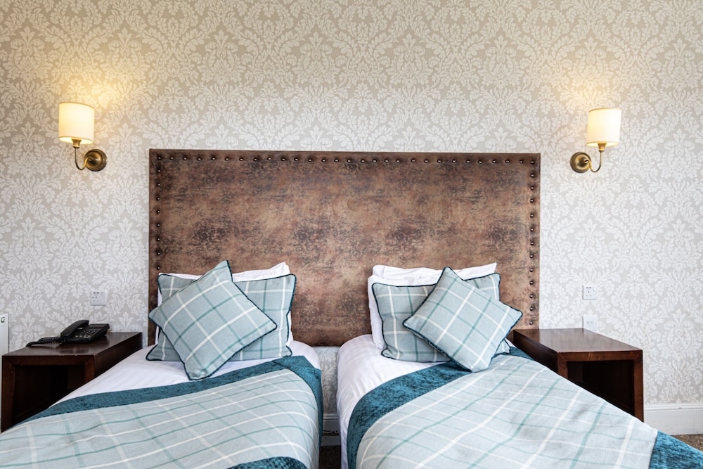 Twin Room - Photo 8