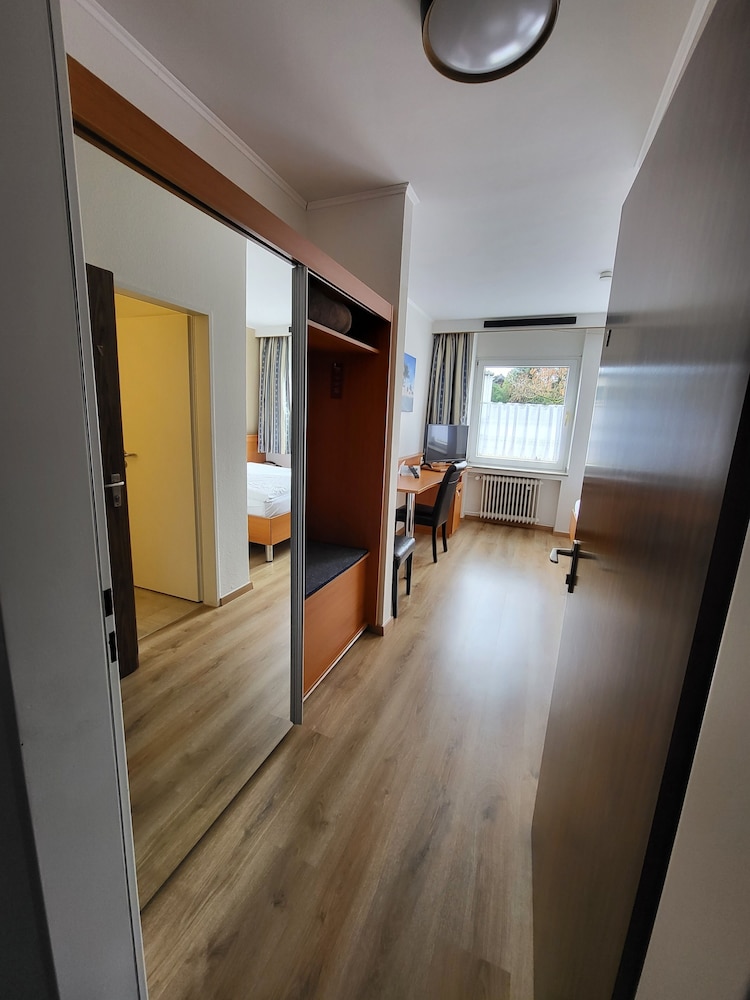 Comfort Room - Photo 4