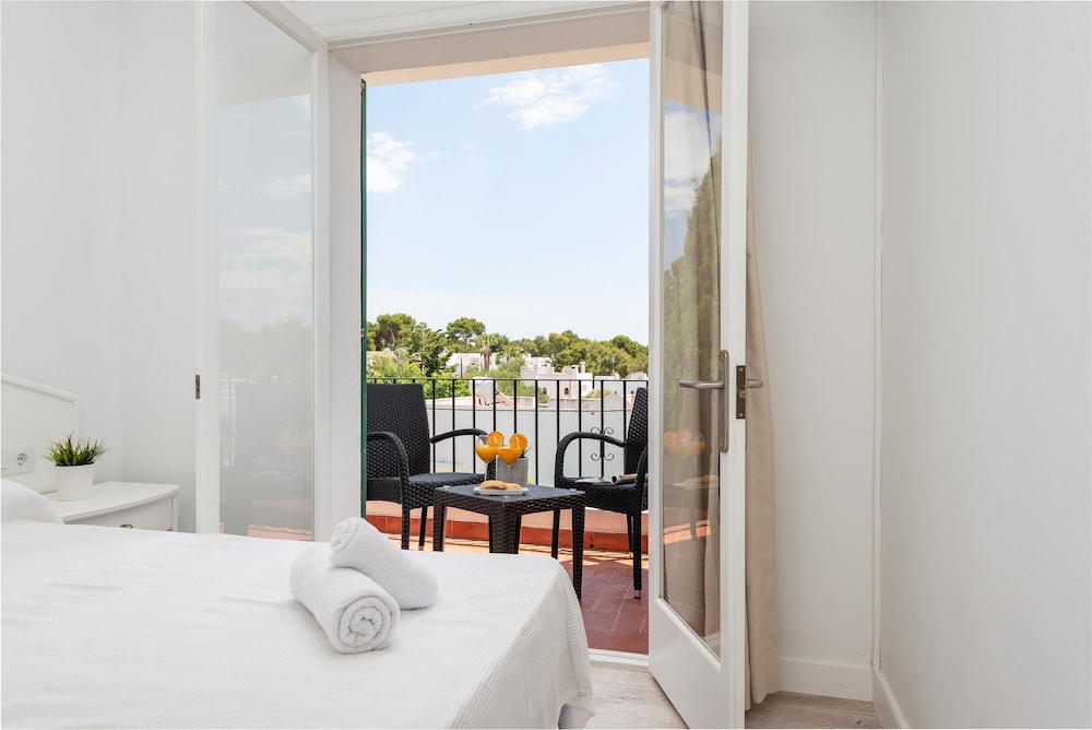 Double Room - Photo 5