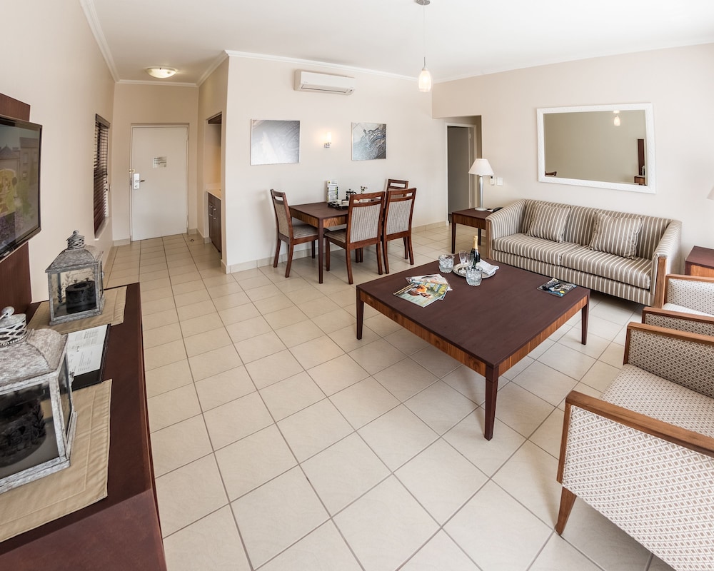 Suite, 1 Bedroom (Twin)