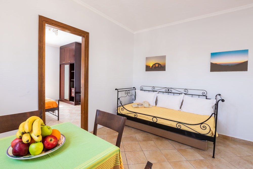 Family Apartment, 1 Bedroom, Kitchen, Partial Sea View