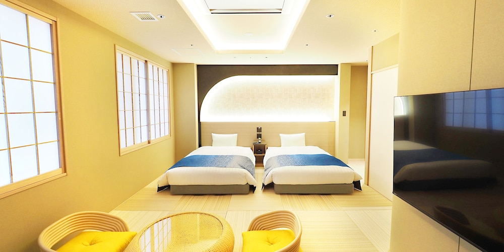Japanese Western Style Suite, with Private Open-air Bath - Photo 1