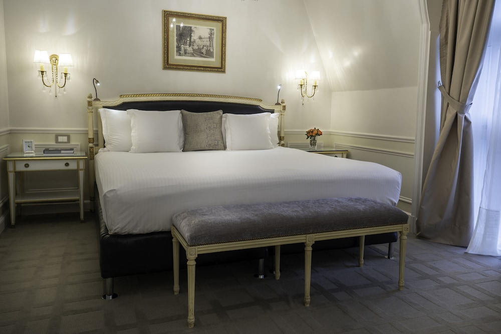 Junior Suite (Premier) thumbnail 5