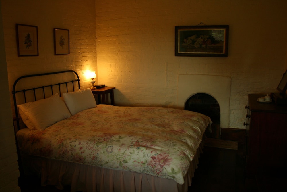Gardener Historic Cottage