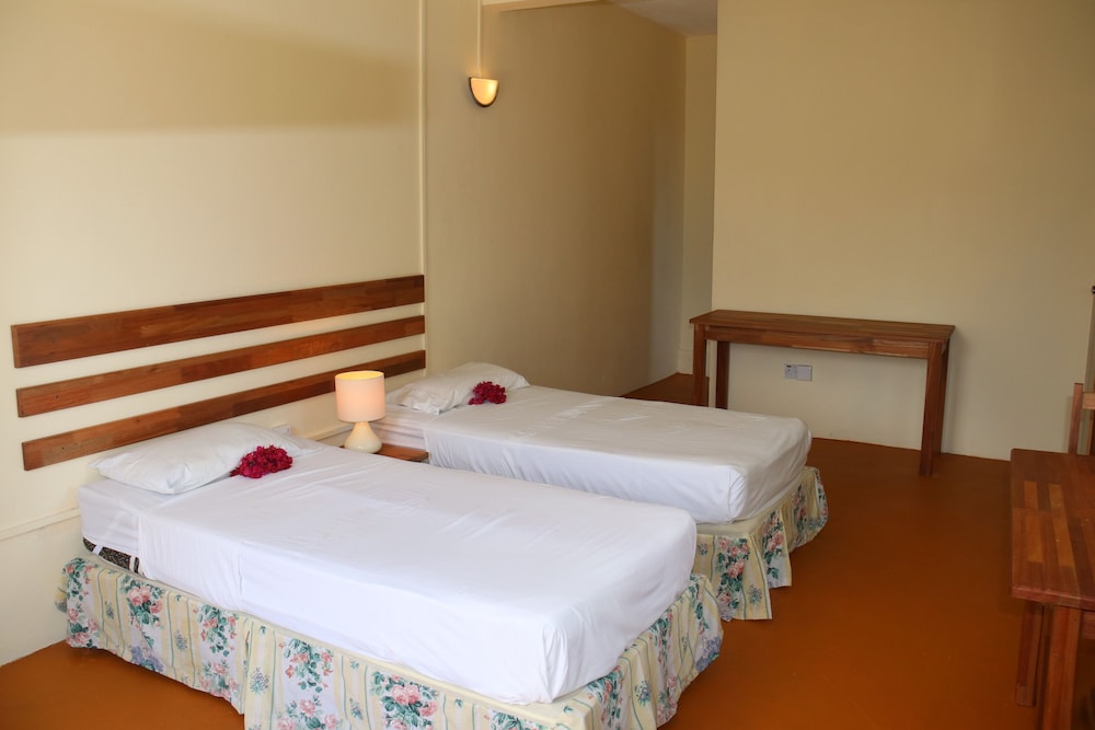 Twin Room (Jardin Manzelle) photo 1