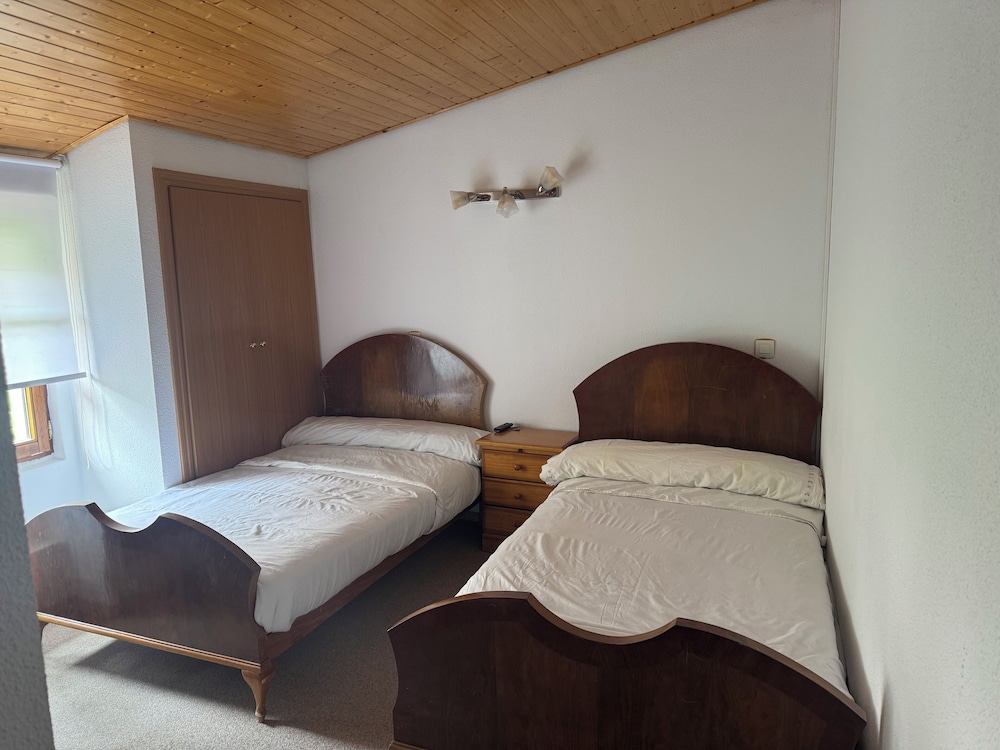 Economy Twin Room, 2 Twin Beds
