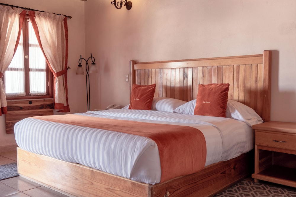 Standard Room, 1 King Bed photo 1