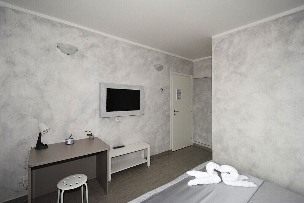Deluxe Double Room, Ensuite, Garden View (Camera 5), photo 6
