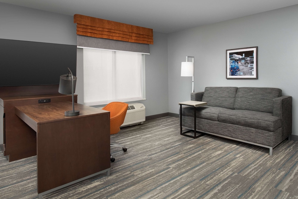 Suite, 2 Queen Beds, Accessible - Photo 2