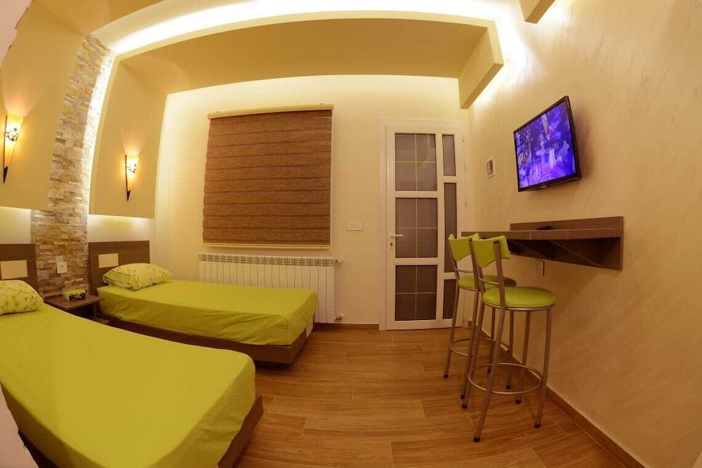 Deluxe Chalet photo 2