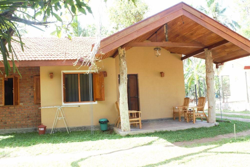 Luxury Villa, Pool Access, Garden View photo 3