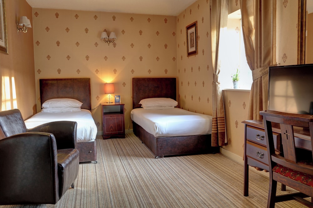 Family Room, Multiple Beds