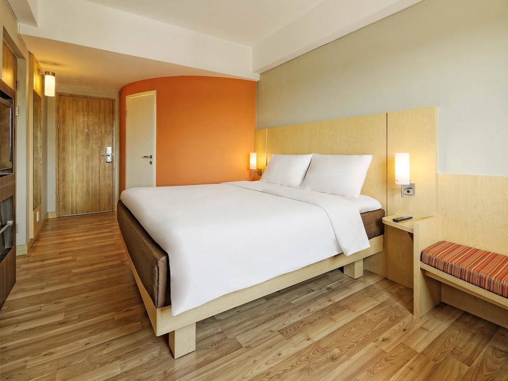 Deluxe Room, 1 Double Bed, Ocean View