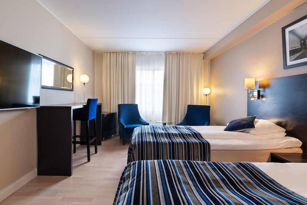 Standard Room, 2 Twin Beds, Non Smoking - Photo 1