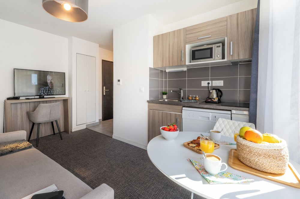 Apartment - Photo 6