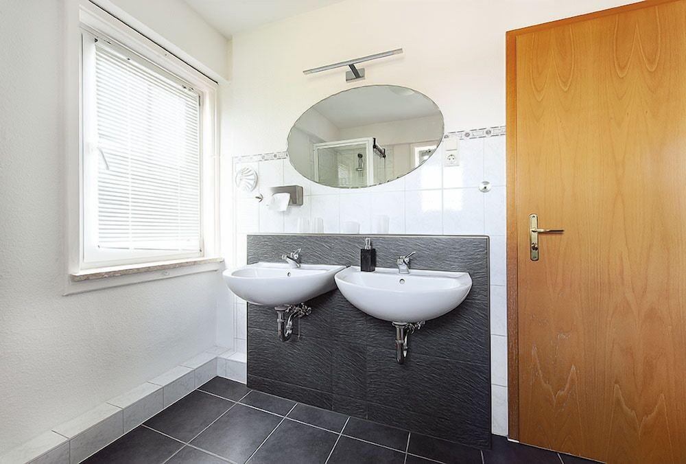 Classic Suite, Private Bathroom photo 2