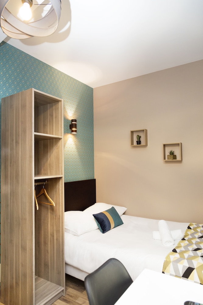 Studio, 1 Twin Bed (1 pax, 106 Rue de Paris)