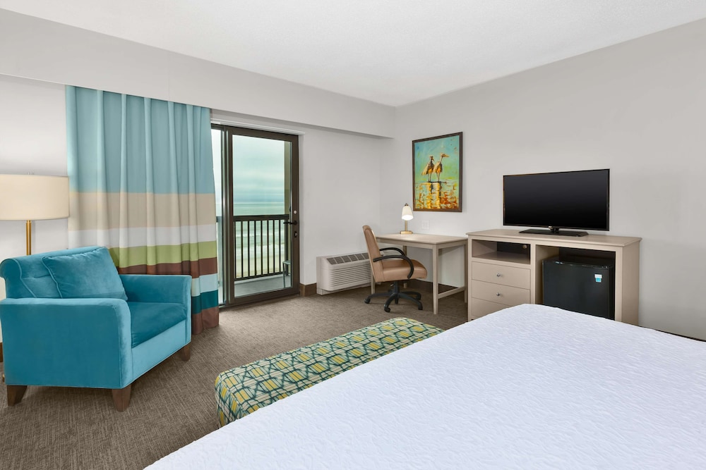 Room, 1 King Bed, Accessible, Oceanfront (Balcony)