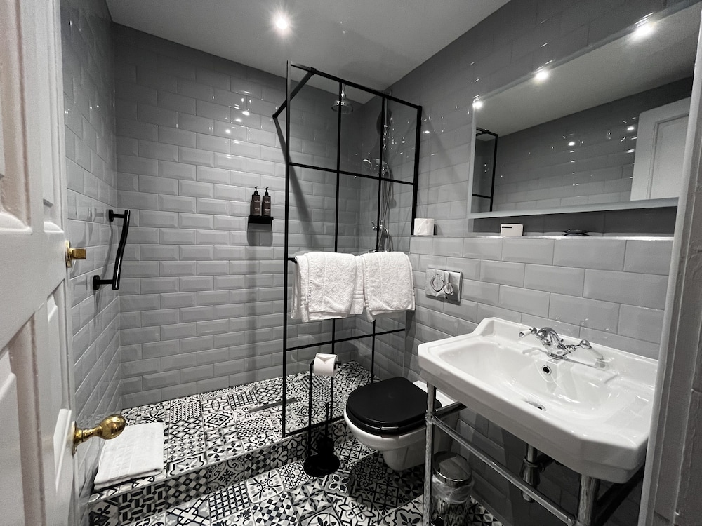Executive Double or Twin Room - Photo 3