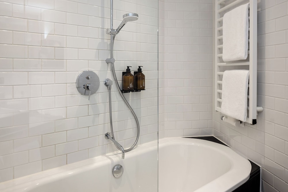 Standard Double or Twin Room, 1 Bedroom - Photo 8