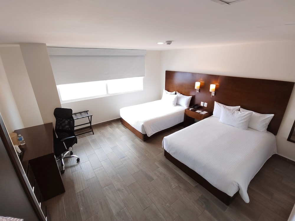 Room, 2 Double Beds, Non Smoking photo 3