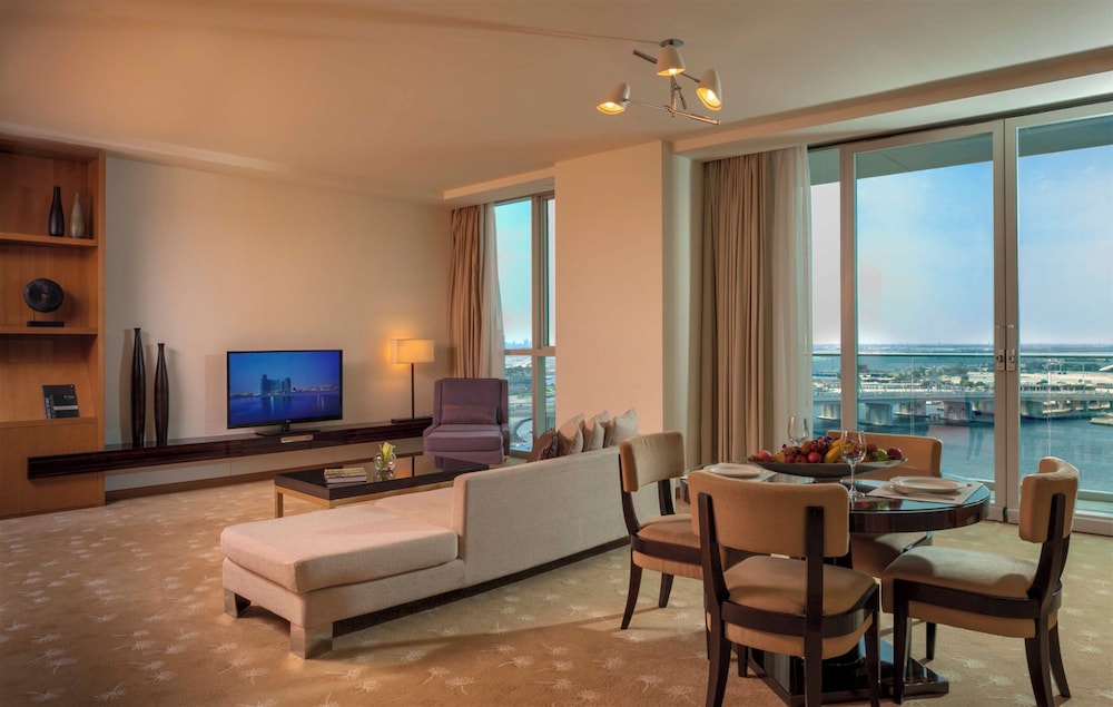 Apartment, 1 Bedroom (Waterfront) photo 3