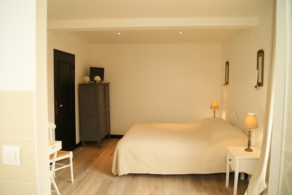 Room (Jardin)
