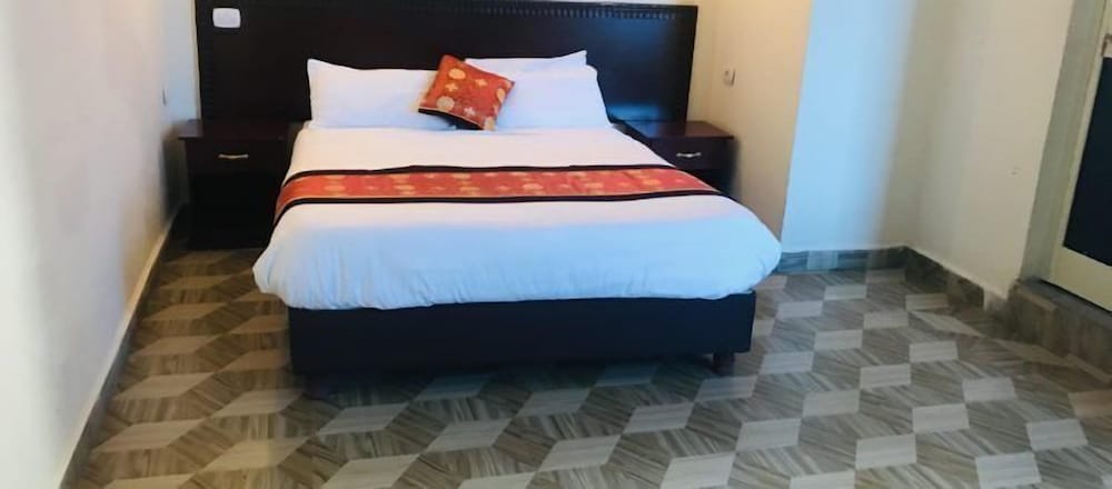 Basic Double Room photo 3