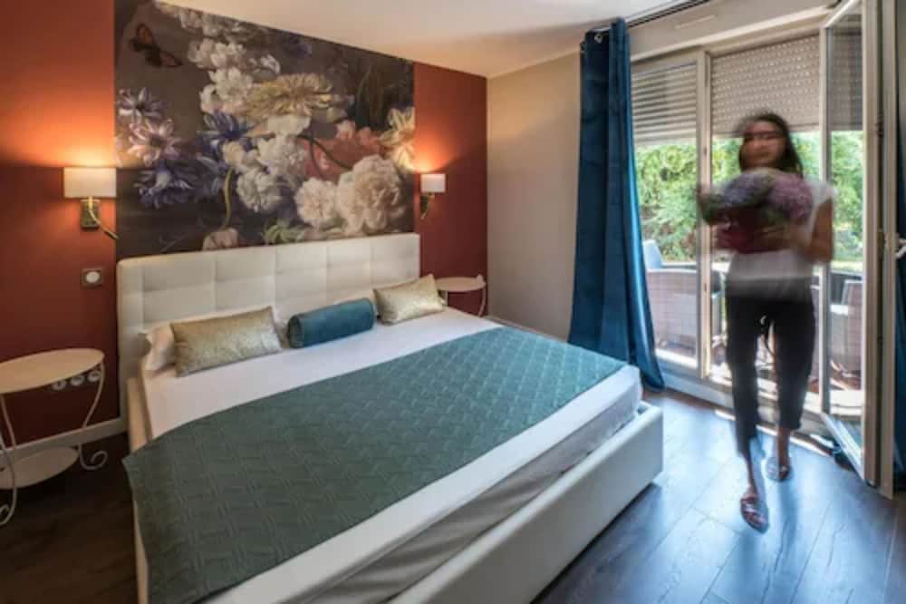 Double Room - Photo 6