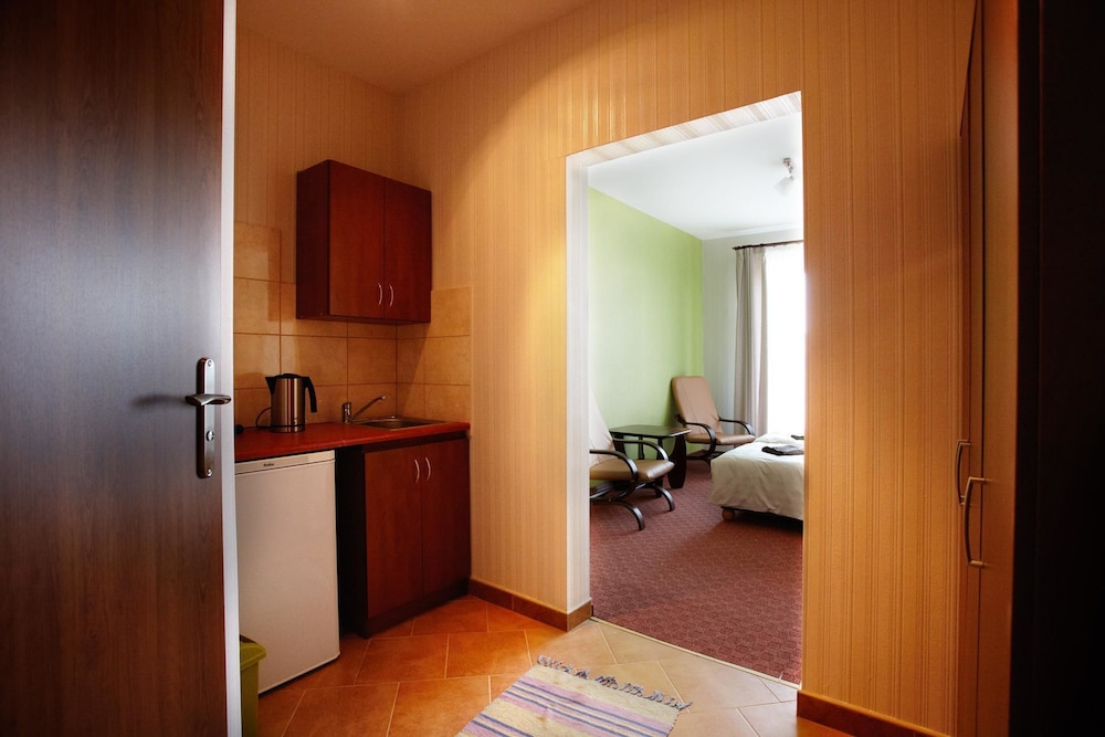 Classic Double Room Single Use (for Single Use) photo 2