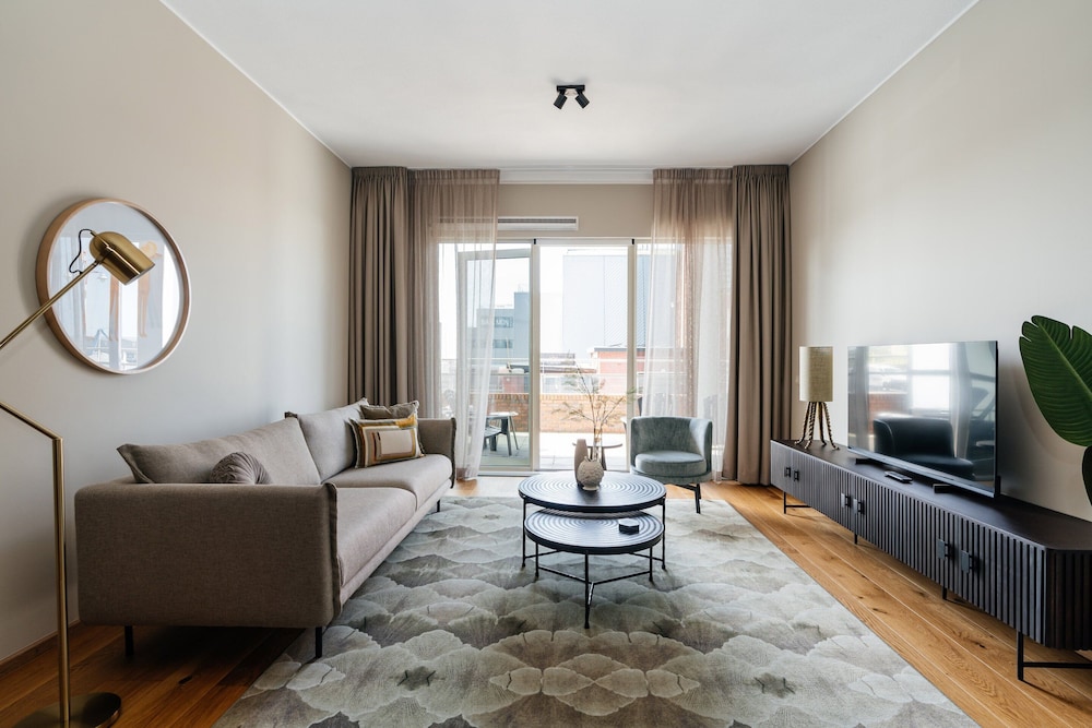 Apartment photo 1