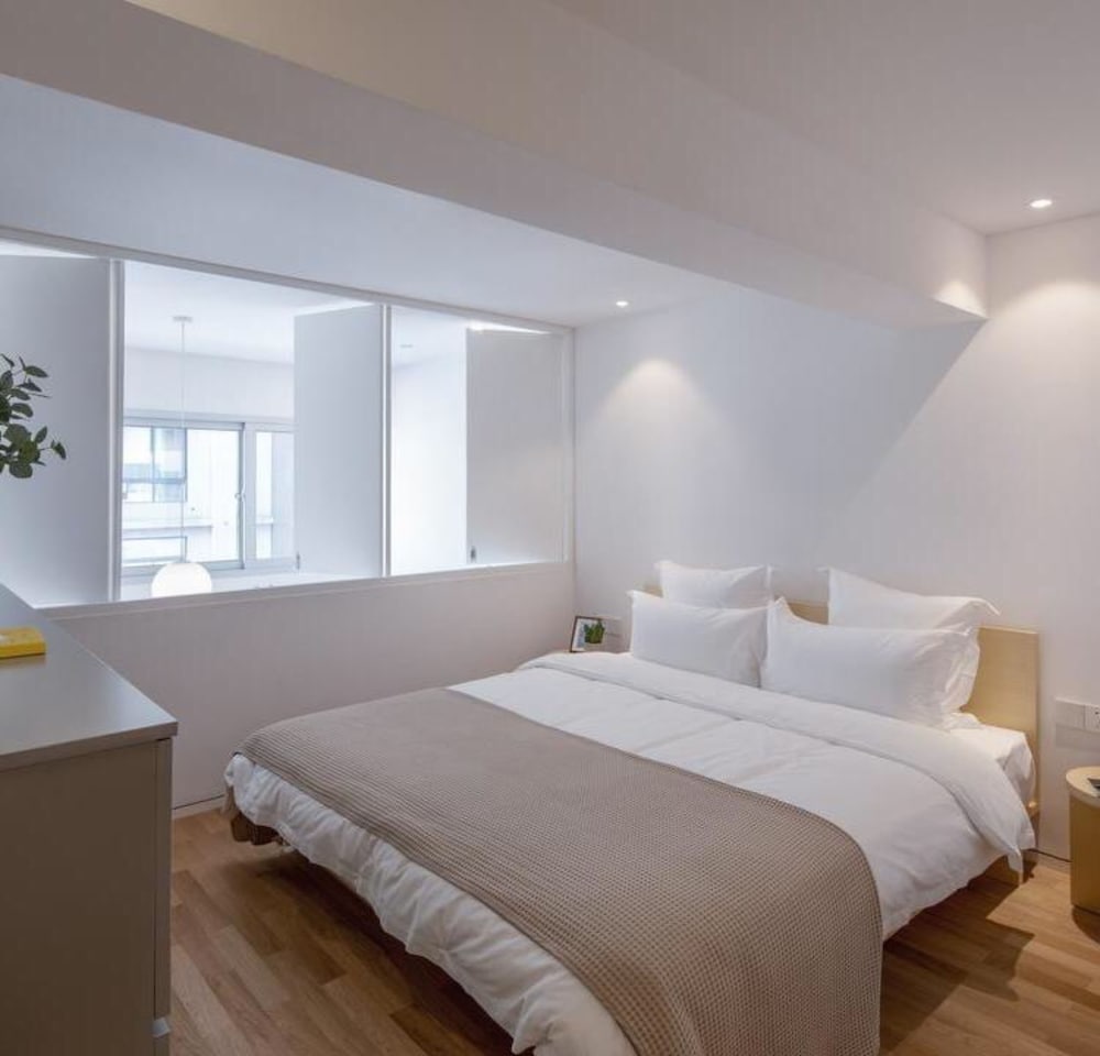 Elite Loft