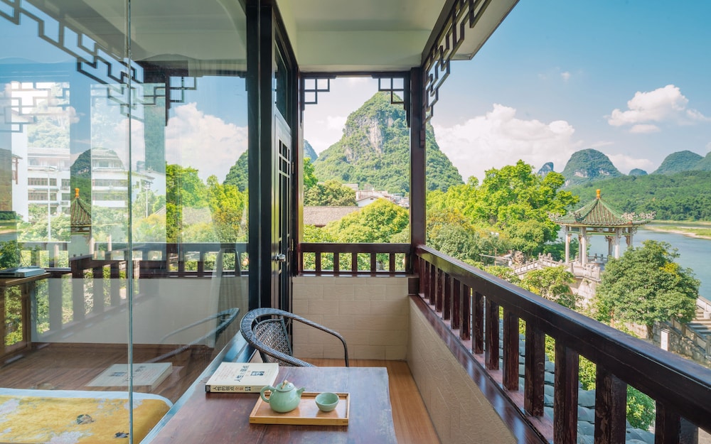 Luxury Double Room, River View photo 2