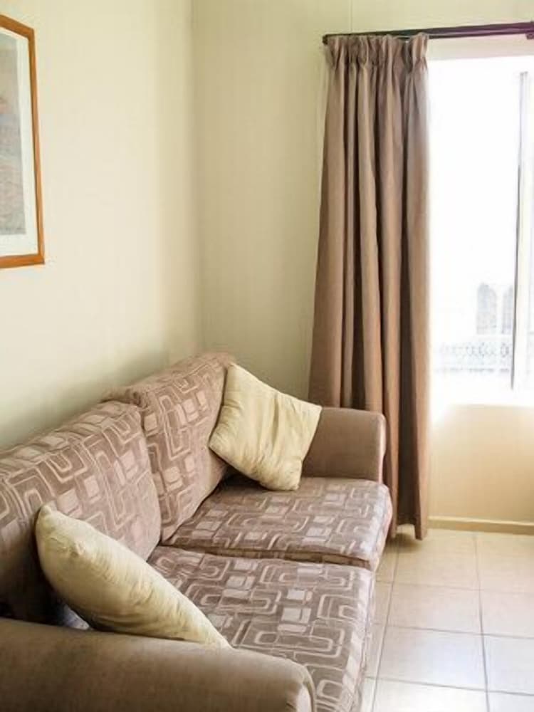 Apartment, 2 Bedrooms (1Queen & 1Double) photo 2