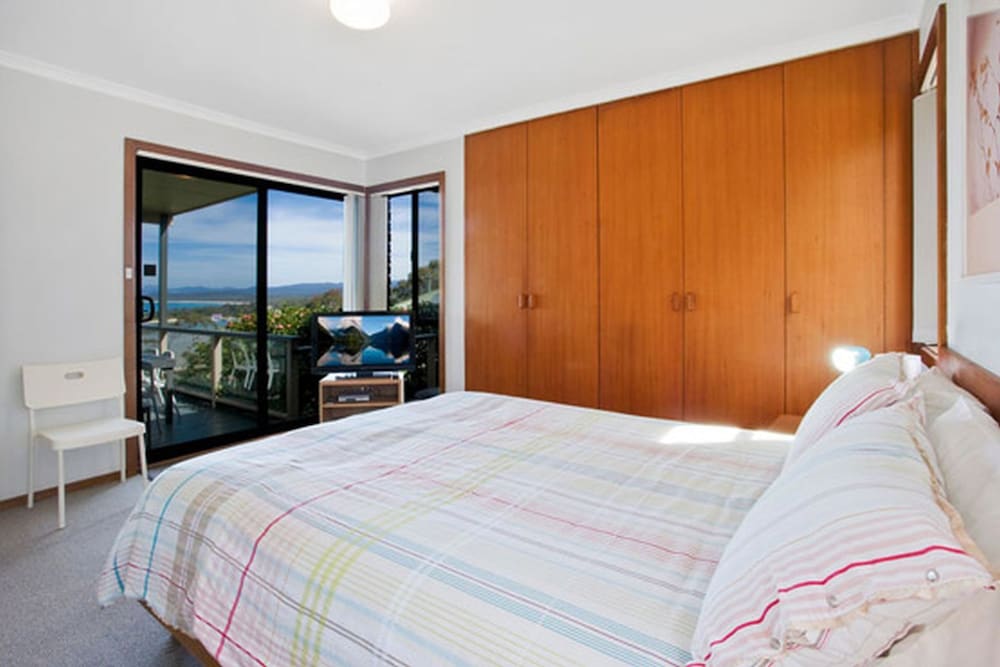 Panoramic House photo 1